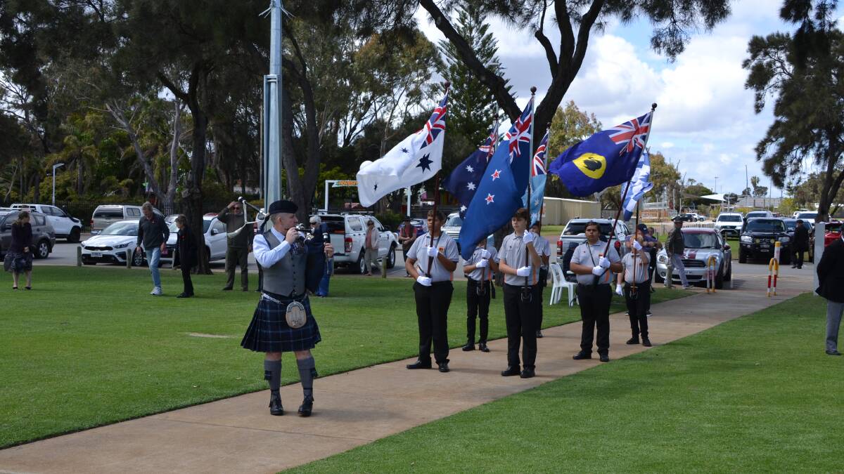 Mandurah community marks Remembrance Day at sombre ceremony